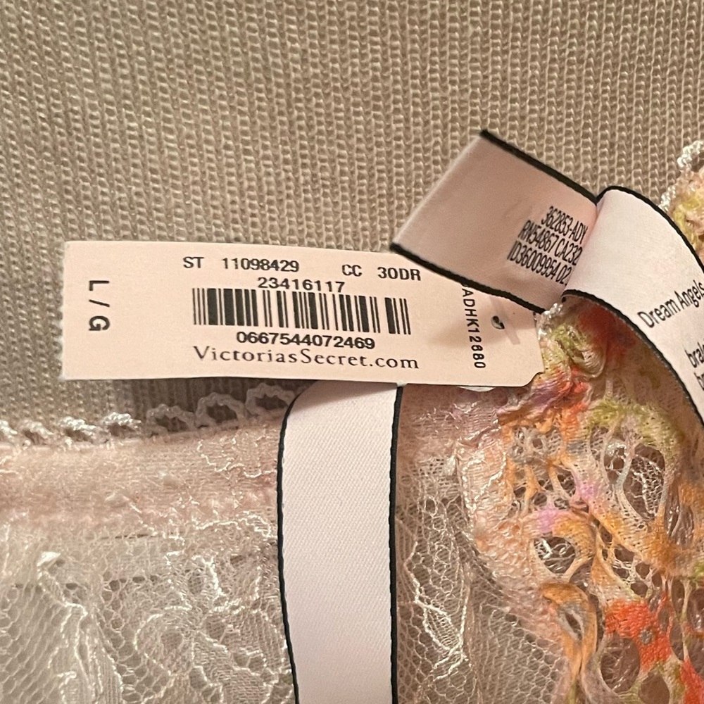 Victoria Secret Bra Top - Picture 3 of 3
